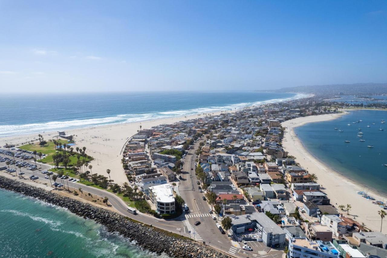 Mission Point 1 By Avantstay San Diego Beach House W Huge Patio Fire Pit Walk To Beach Exterior photo